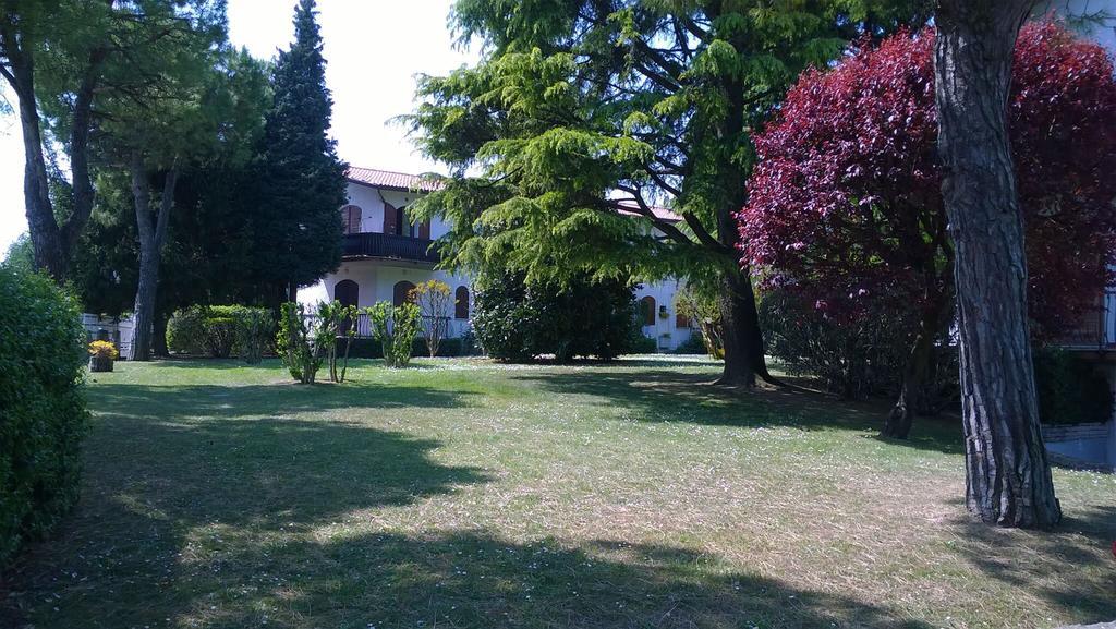 Lake Garda Lovers Peschiera del Garda Buitenkant foto